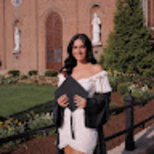 Meet your Posher, Monica